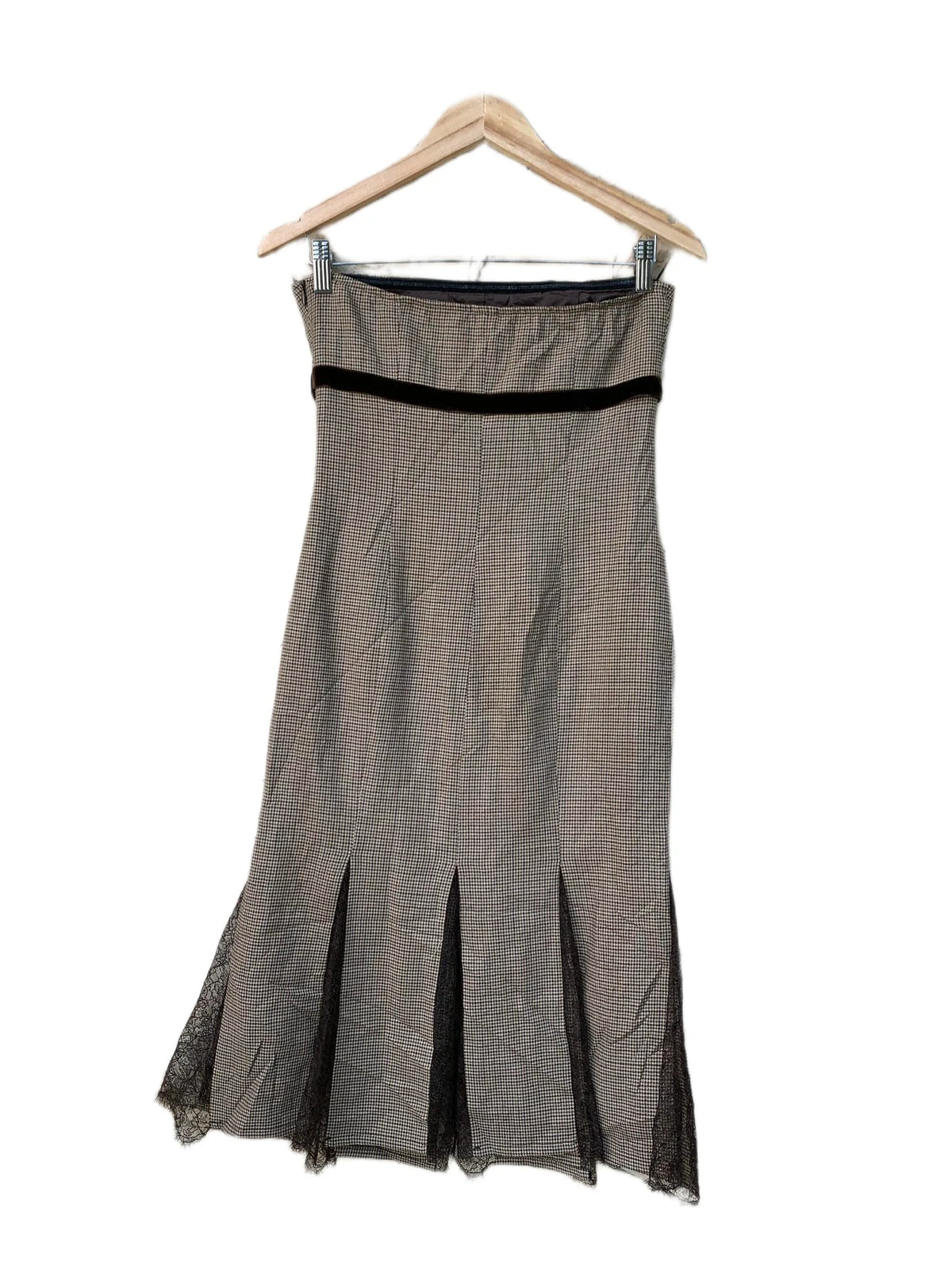 DP-095 Red Valentino